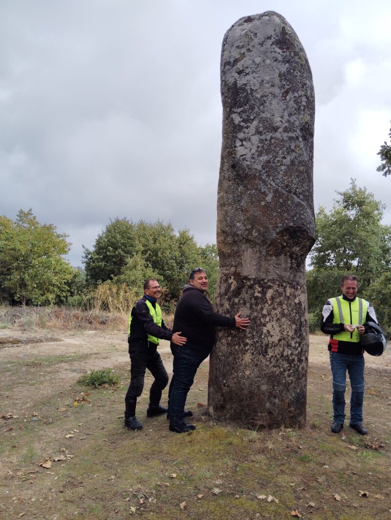 RUTA al MENIR DO VALE DE MARIA PAIS – PENEDONO